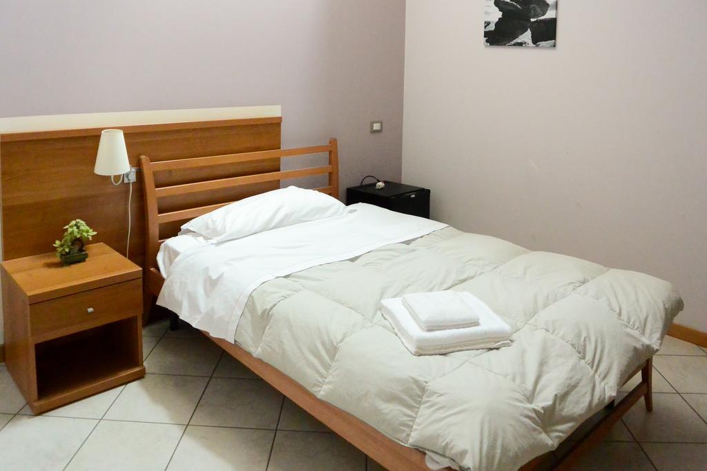Albergo Meuble Abatjour Mantova Exterior photo