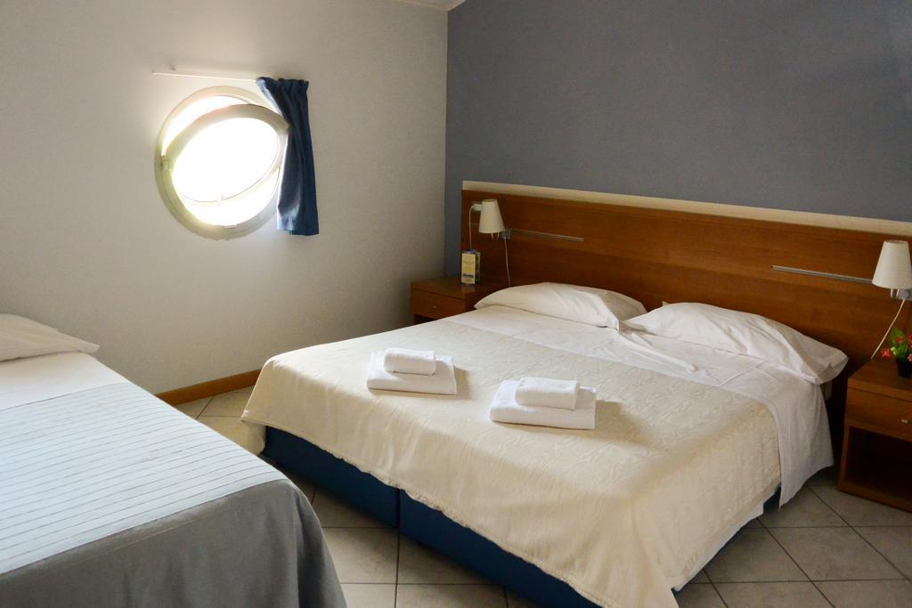 Albergo Meuble Abatjour Mantova Exterior photo