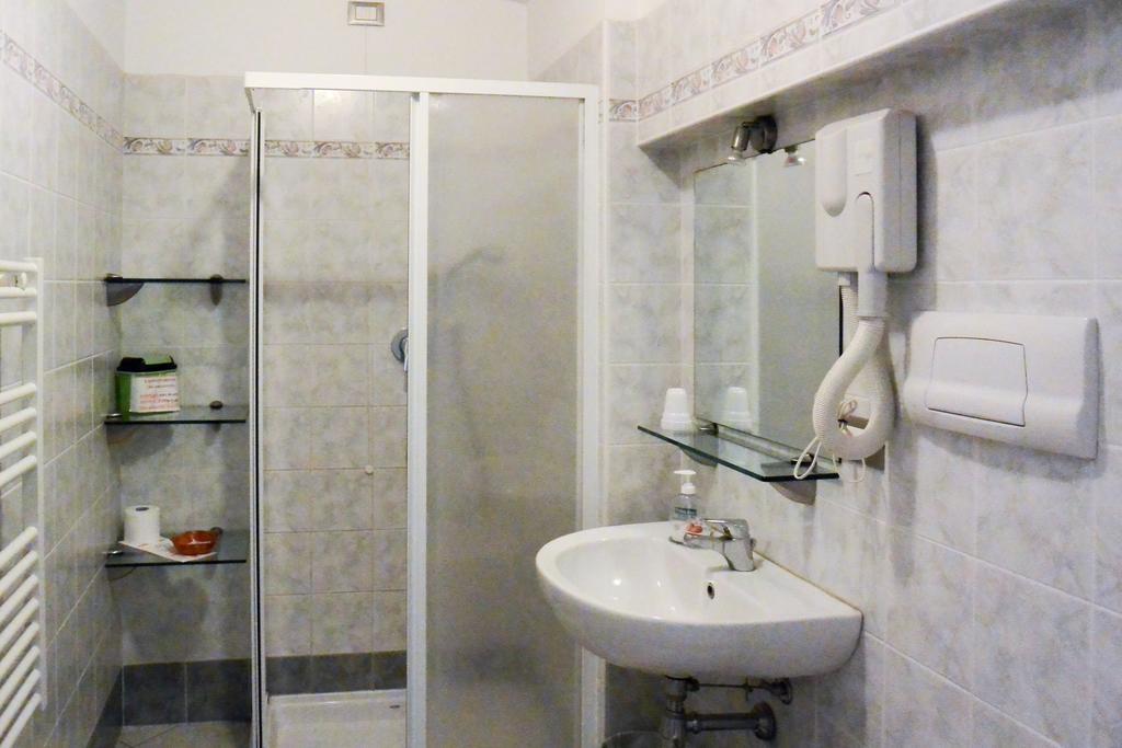 Albergo Meuble Abatjour Mantova Exterior photo