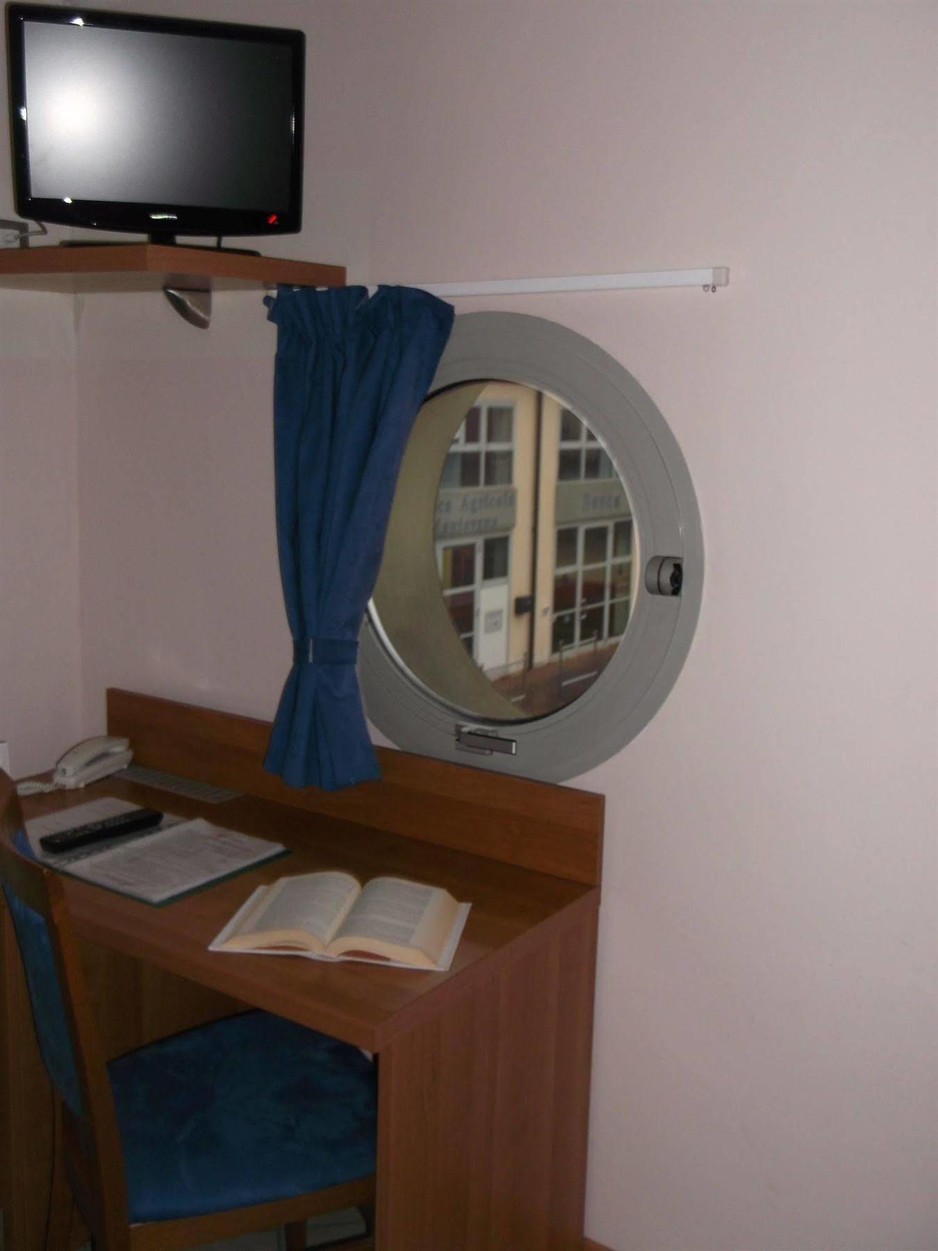 Albergo Meuble Abatjour Mantova Exterior photo